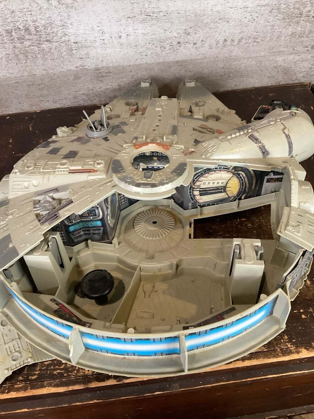 1995 Tonka Star Wars Power of the Force Electronic Millennium Falcon Playset - Picture 5 of 7